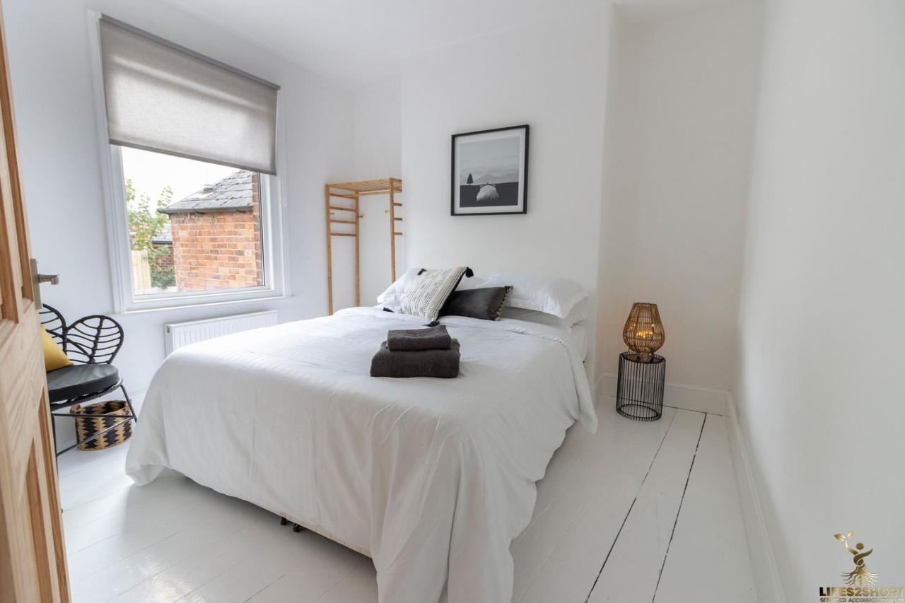 Luxe Garden House For 6 In Central 엑서터 외부 사진